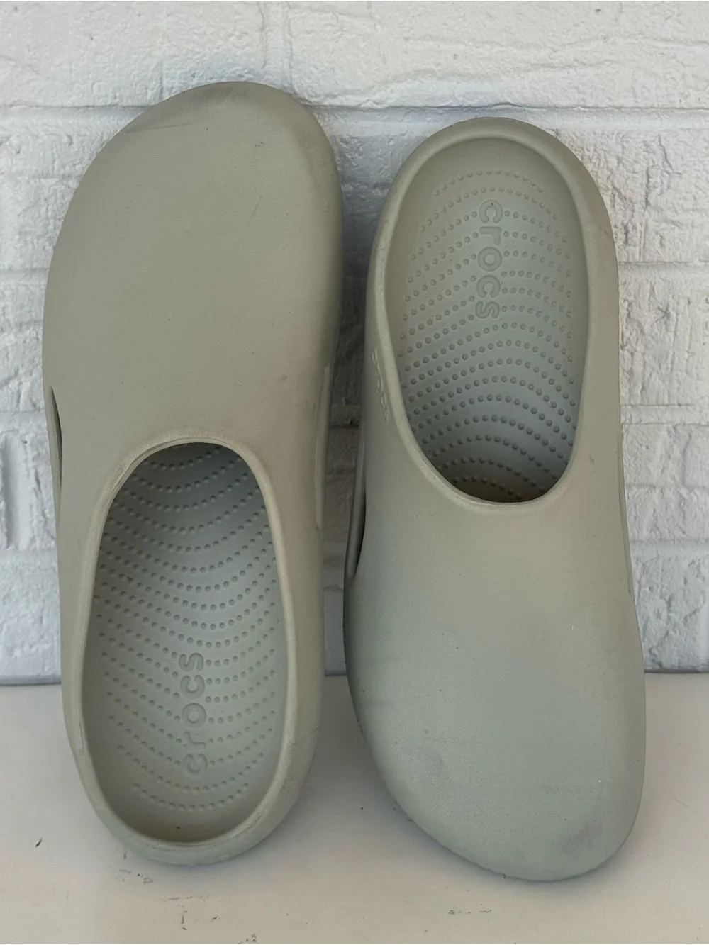 Crocs Mellow Recovery Clogs Men's 12